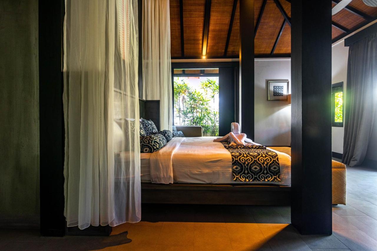 Surya Melasti Exclusive Beach Villa By Sajiwa Унгасан Экстерьер фото