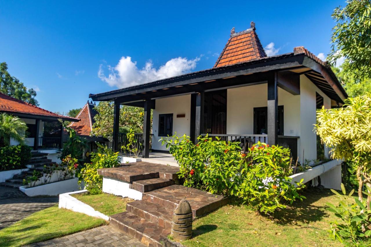 Surya Melasti Exclusive Beach Villa By Sajiwa Унгасан Экстерьер фото