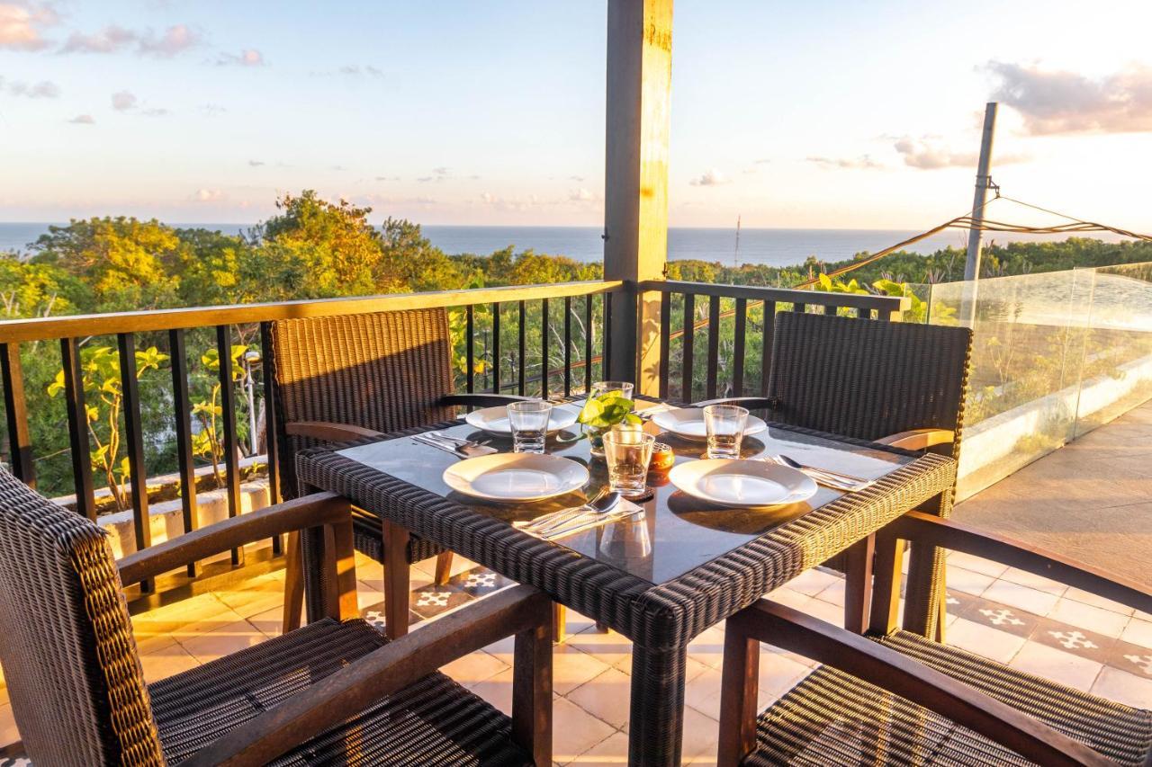 Surya Melasti Exclusive Beach Villa By Sajiwa Унгасан Экстерьер фото